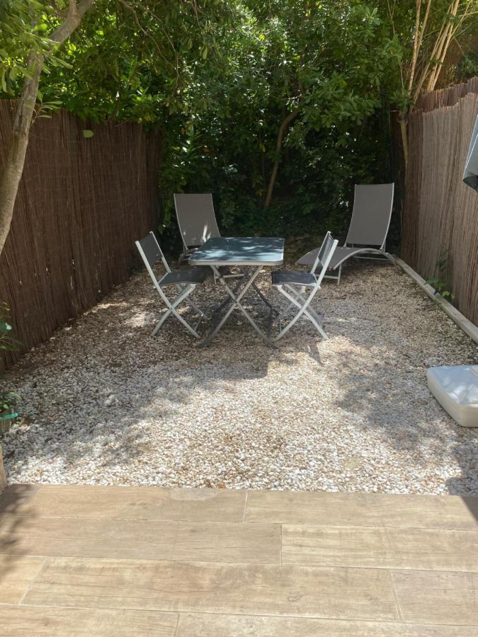 Little Garden Daire Saint-Cyr-sur-Mer Dış mekan fotoğraf